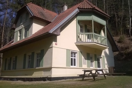 Ubytování - Kokořínsko - Penzion v Kokořínské Dole - pohled zvenku